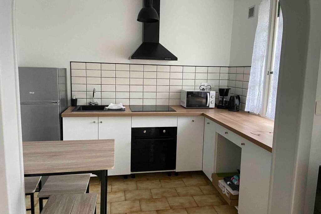 Appartement Chaleureux Au Coeur D Un Village Classe Villebois-Lavalette Zewnętrze zdjęcie